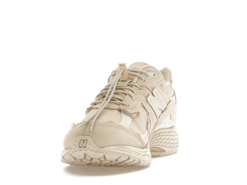 New Balance 2002R Protection Pack Sandstone