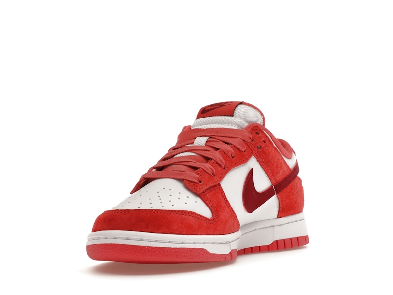 Nike Dunk Low Valentine's Day (2024) (Women's)