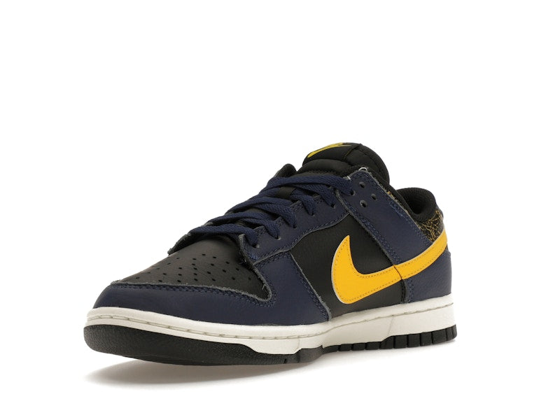 Nike Dunk Low Vintage Michigan