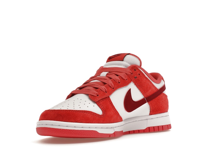 Nike Dunk Low Valentine's Day (2024) (Women's)