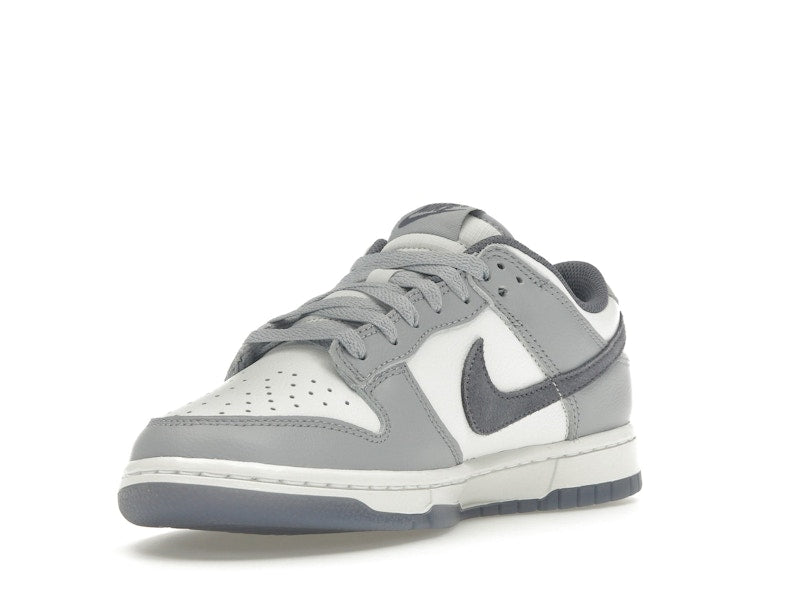 Nike Dunk Low SE Light Carbon