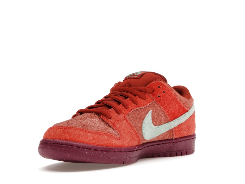 Nike SB Dunk Low Mystic Red Rosewood