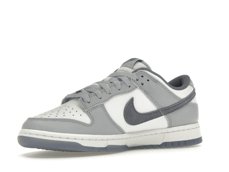 Nike Dunk Low SE Light Carbon