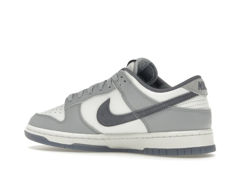 Nike Dunk Low SE Light Carbon