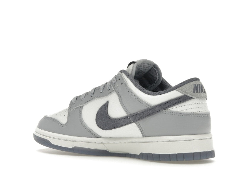 Nike Dunk Low SE Light Carbon