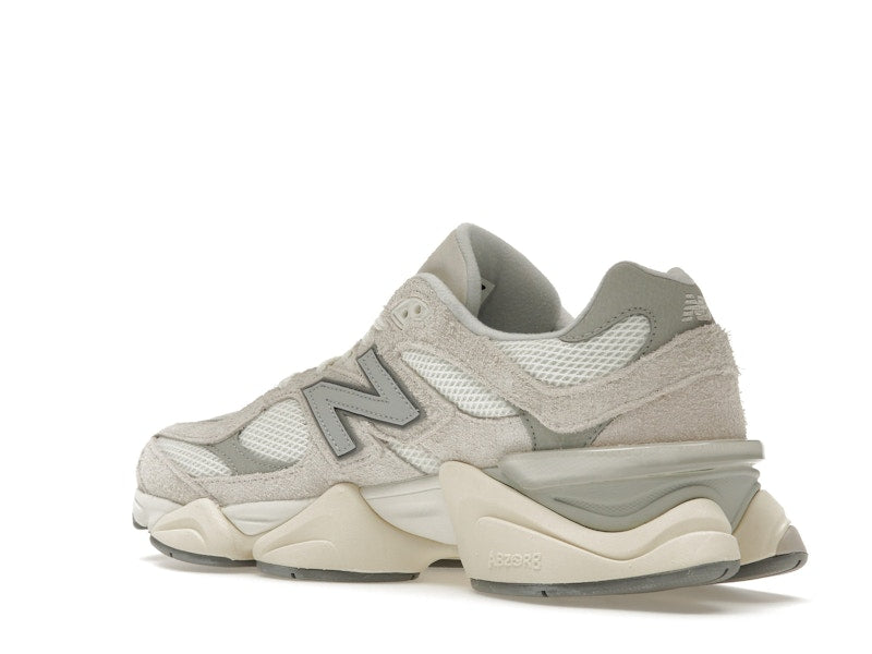 New Balance 9060 Moonbeam Sea Salt