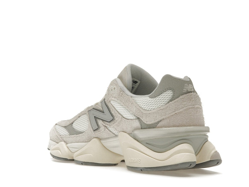 New Balance 9060 Moonbeam Sea Salt