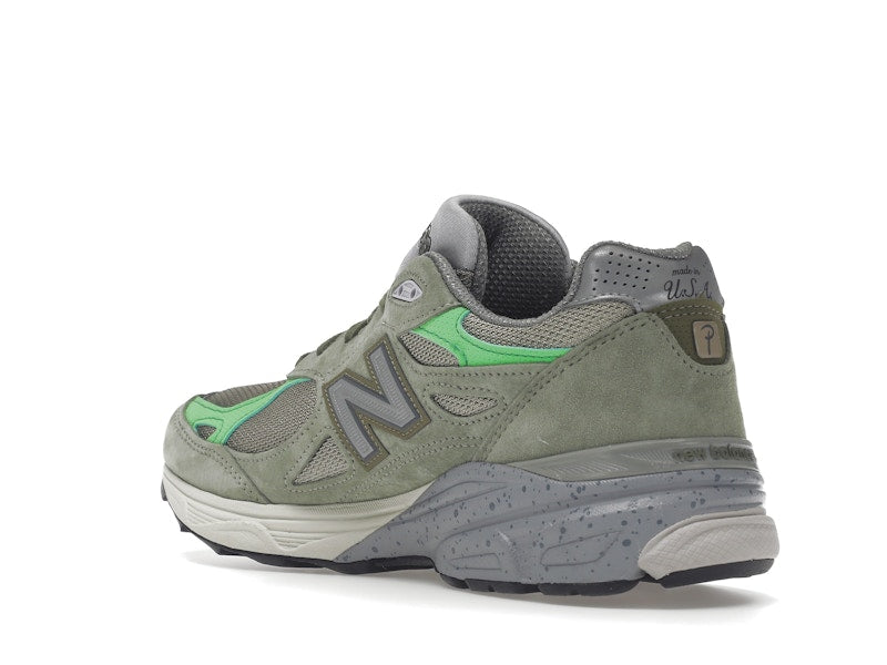 New Balance 990v3 MiUSA Patta Keep Your Family Close