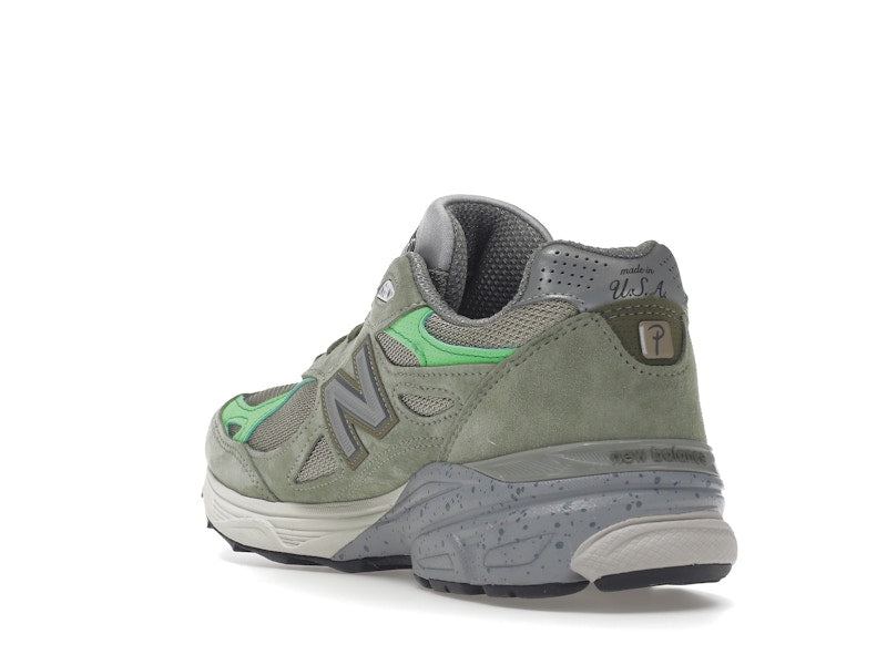 New Balance 990v3 MiUSA Patta Keep Your Family Close