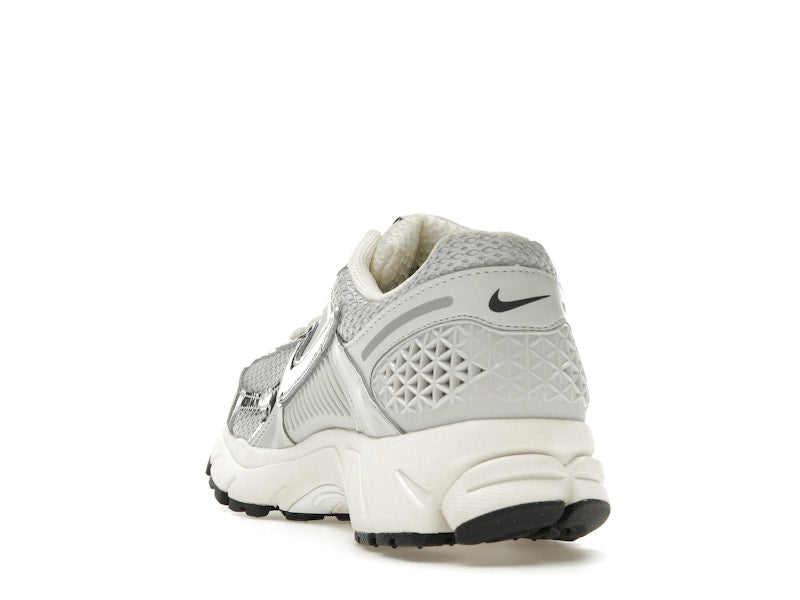 Nike Zoom Vomero 5 Chrome