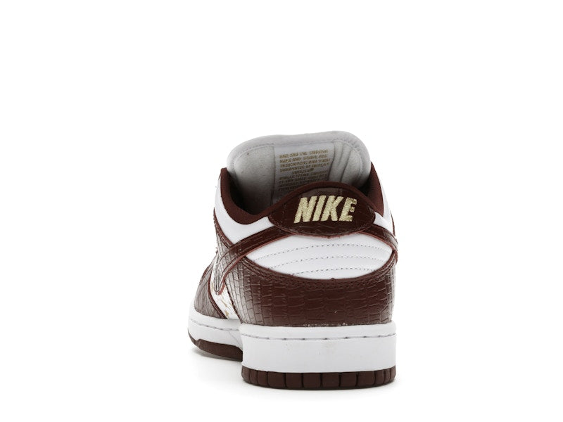 Nike SB Dunk Low Supreme Stars Barkroot Brown (2021)