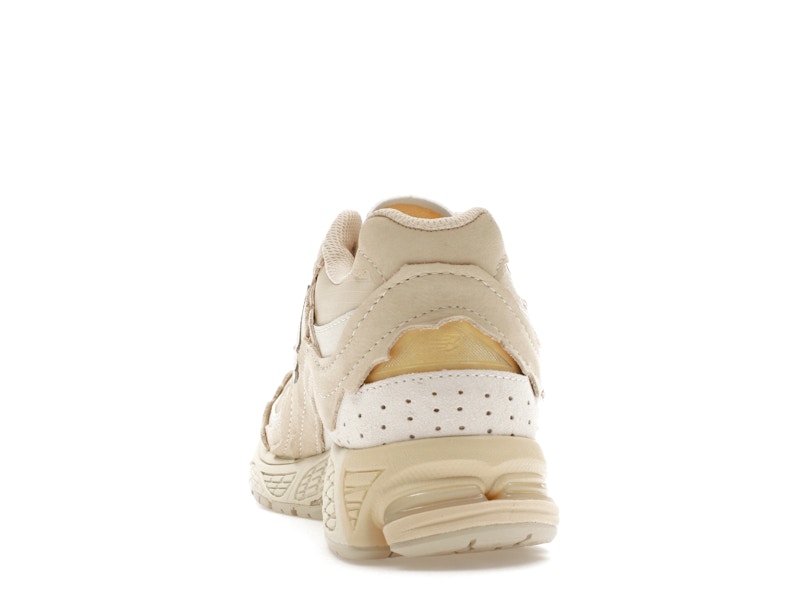 New Balance 2002R Protection Pack Sandstone