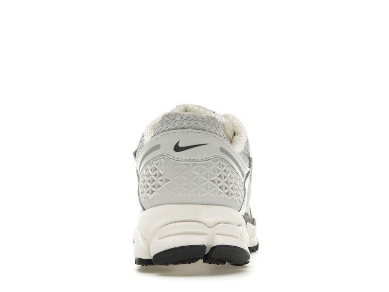 Nike Zoom Vomero 5 Chrome