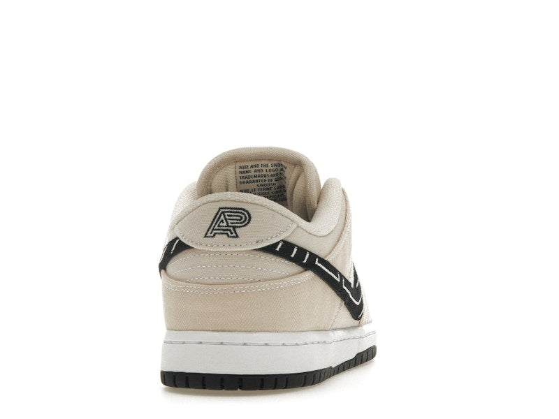 Nike SB Dunk Low Albino & Preto