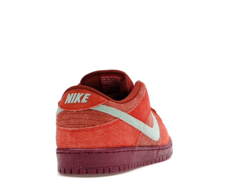 Nike SB Dunk Low Mystic Red Rosewood