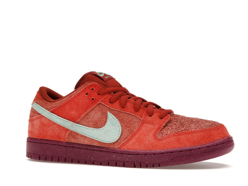 Nike SB Dunk Low Mystic Red Rosewood