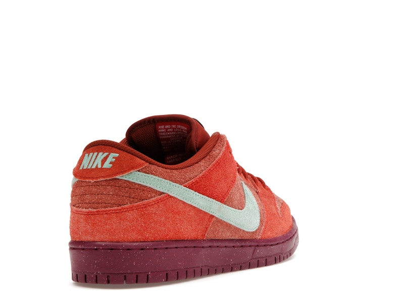 Nike SB Dunk Low Mystic Red Rosewood