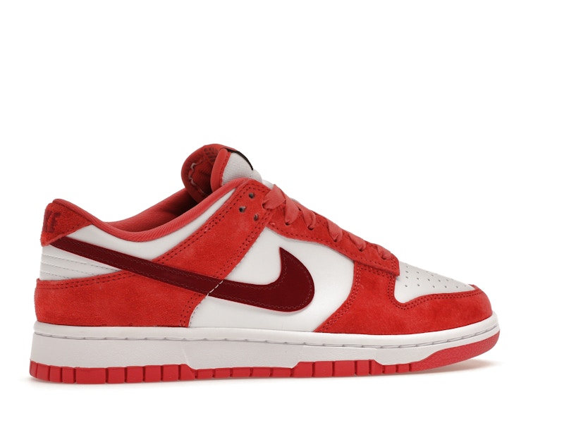 Nike Dunk Low Valentine's Day (2024) (Women's)