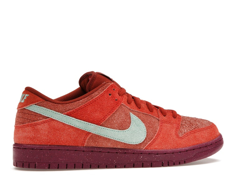 Nike SB Dunk Low Mystic Red Rosewood