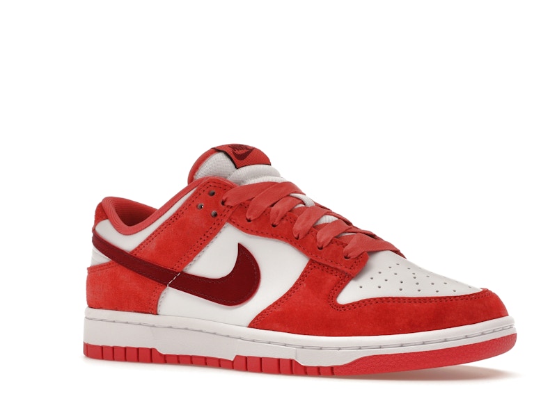 Nike Dunk Low Valentine's Day (2024) (Women's)