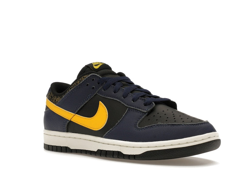 Nike Dunk Low Vintage Michigan