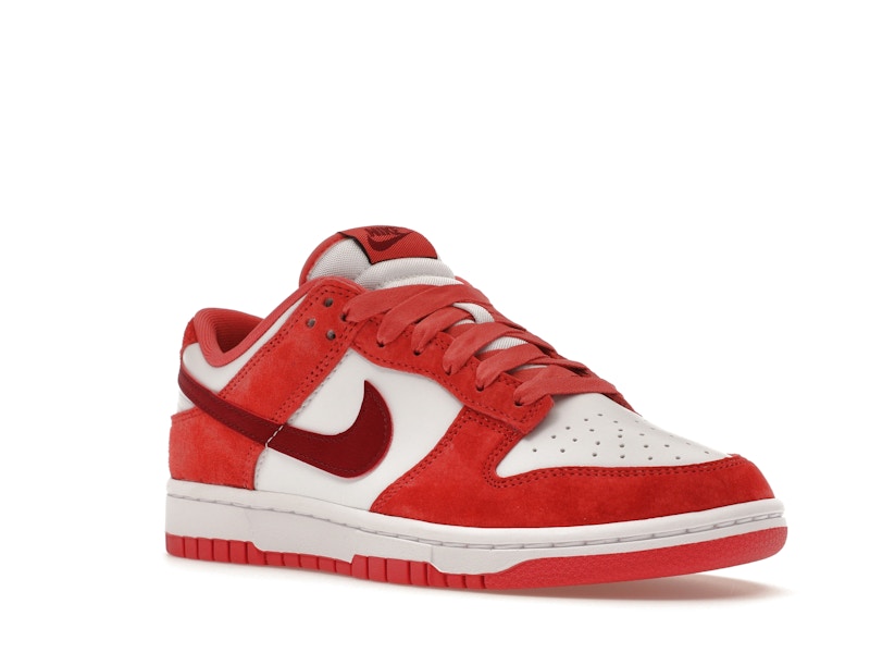 Nike Dunk Low Valentine's Day (2024) (Women's)