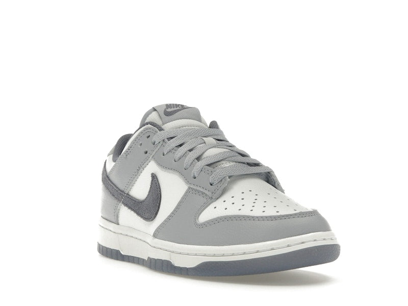 Nike Dunk Low SE Light Carbon