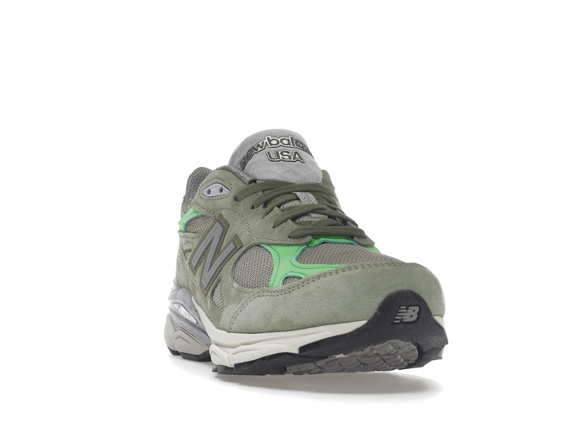 New Balance 990v3 MiUSA Patta Keep Your Family Close