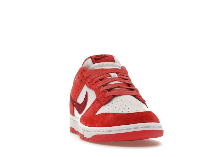 Nike Dunk Low Valentine's Day (2024) (Women's)