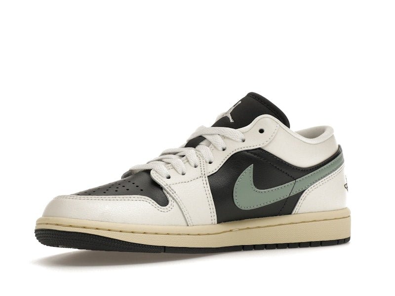 Jordan 1 Low Jade Smoke (Women's) - Jordan - OFFseason 衣服 - DC0774 - 001