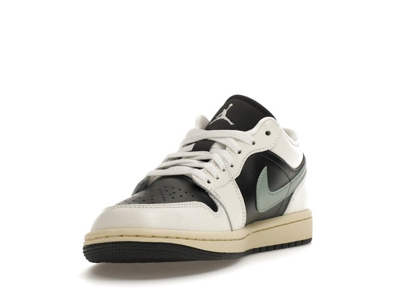 Jordan 1 Low Jade Smoke (Women's) - Jordan - OFFseason 衣服 - DC0774 - 001