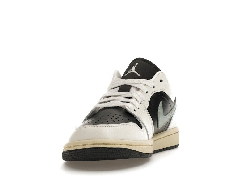 Jordan 1 Low Jade Smoke (Women's) - Jordan - OFFseason 衣服 - DC0774 - 001