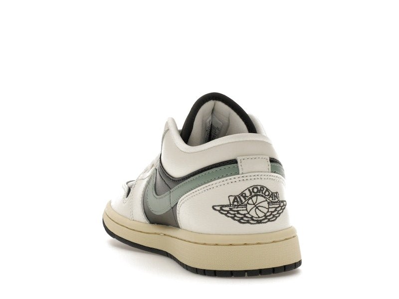 Jordan 1 Low Jade Smoke (Women's) - Jordan - OFFseason 衣服 - DC0774 - 001