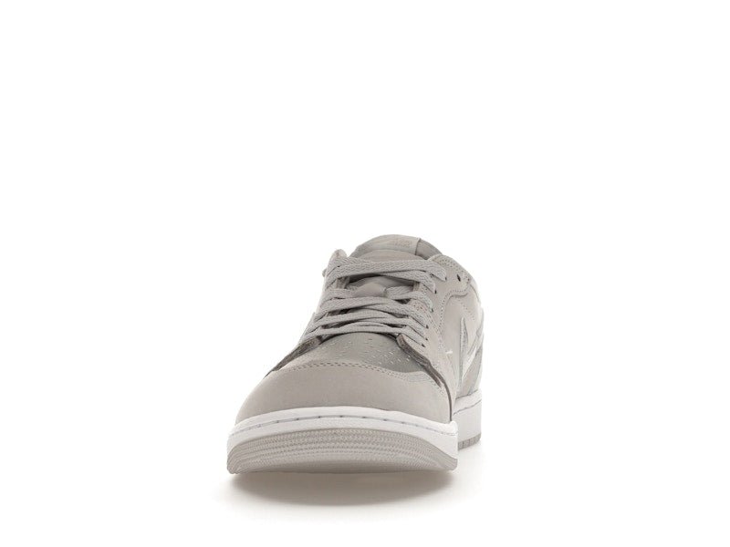 Jordan 1 Low OG Metallic Silver - Jordan - OFFseason 衣服 - CZ0790 - 002