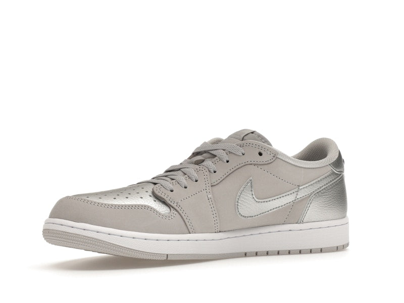 Jordan 1 Low OG Metallic Silver - Jordan - OFFseason 衣服 - CZ0790 - 002