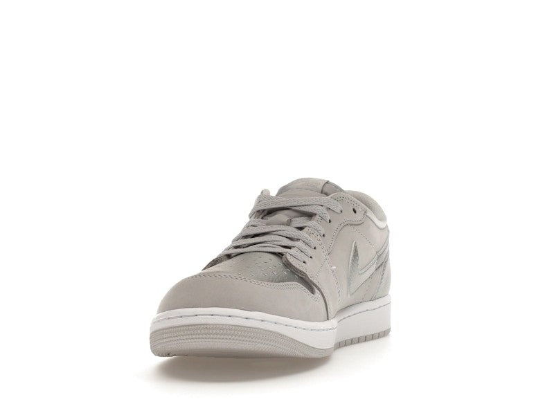 Jordan 1 Low OG Metallic Silver - Jordan - OFFseason 衣服 - CZ0790 - 002