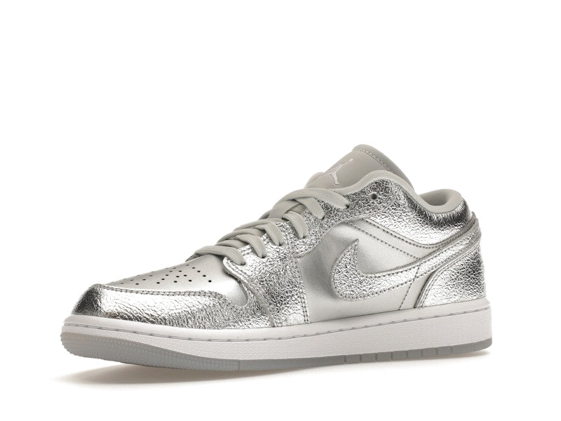 Jordan 1 Low SE Metallic Silver (Women's) - Jordan - OFFseason 衣服 - FN5030 - 001