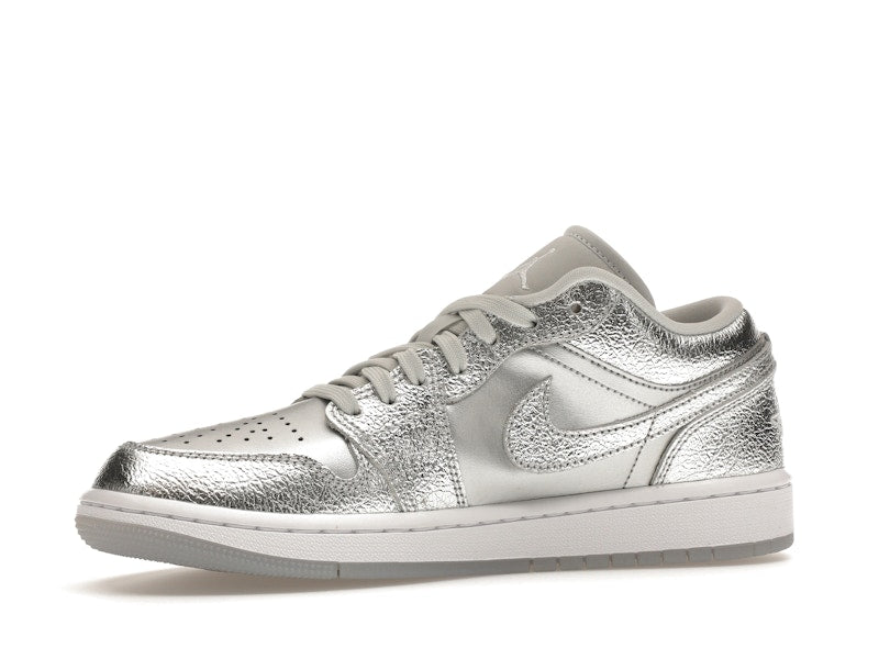 Jordan 1 Low SE Metallic Silver (Women's) - Jordan - OFFseason 衣服 - FN5030 - 001