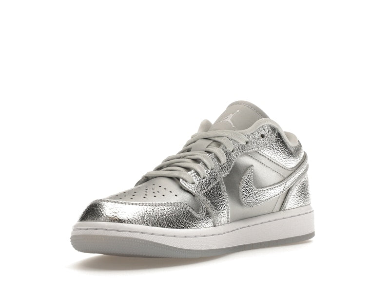 Jordan 1 Low SE Metallic Silver (Women's) - Jordan - OFFseason 衣服 - FN5030 - 001