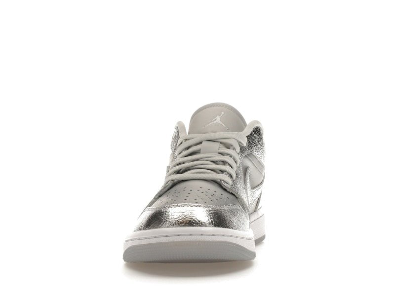 Jordan 1 Low SE Metallic Silver (Women's) - Jordan - OFFseason 衣服 - FN5030 - 001