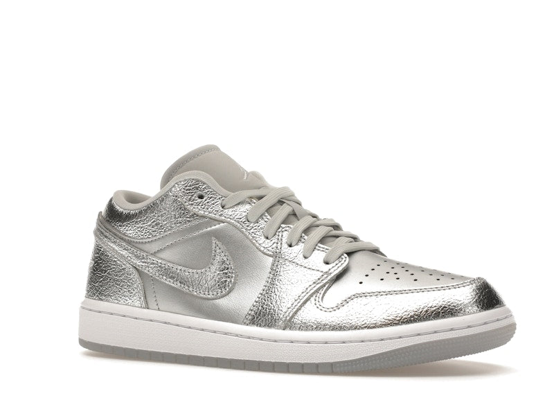 Jordan 1 Low SE Metallic Silver (Women's) - Jordan - OFFseason 衣服 - FN5030 - 001