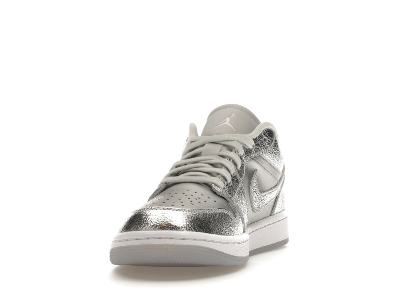 Jordan 1 Low SE Metallic Silver (Women's) - Jordan - OFFseason 衣服 - FN5030 - 001