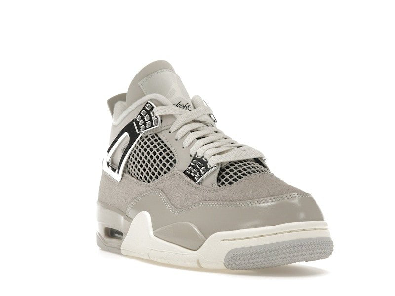 Jordan 4 Retro Frozen Moments (Women's) - Jordan - OFFseason 衣服 - AQ9129 - 001