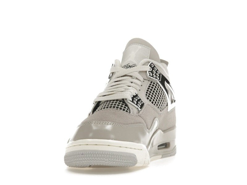 Jordan 4 Retro Frozen Moments (Women's) - Jordan - OFFseason 衣服 - AQ9129 - 001