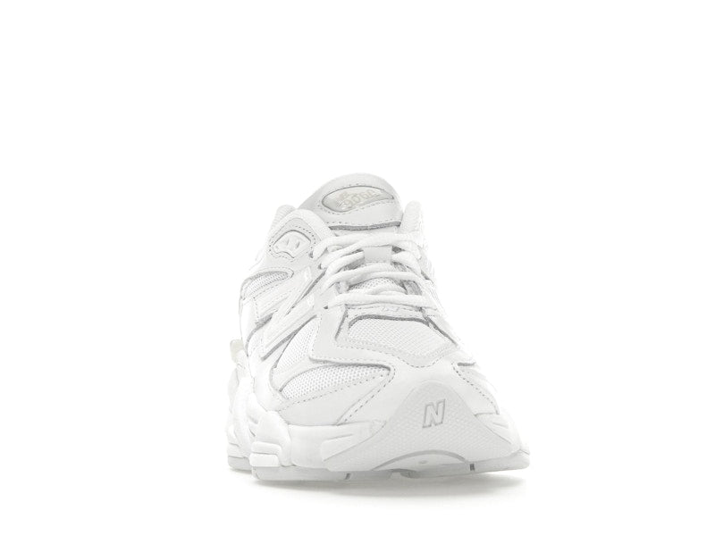 New Balance 9060 Triple White - New Balance - OFFseason 衣服 - U9060NRJ