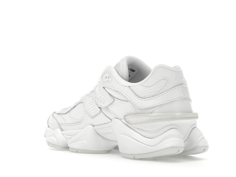 New Balance 9060 Triple White - New Balance - OFFseason 衣服 - U9060NRJ