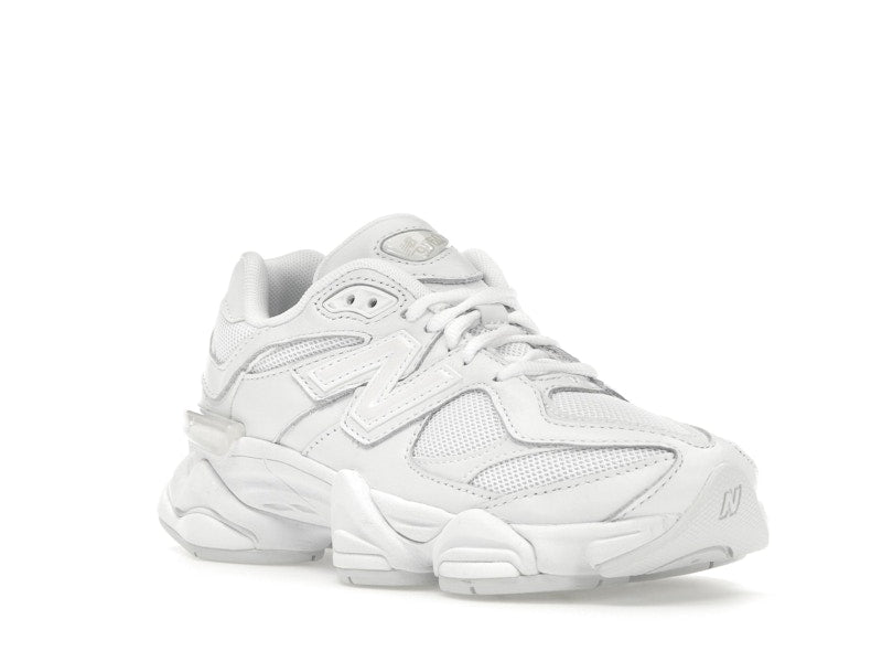 New Balance 9060 Triple White - New Balance - OFFseason 衣服 - U9060NRJ