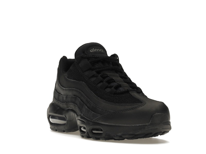 Nike Air Max 95 Essential Triple Black (2020/2023) - Nike - OFFseason 衣服 - CI3705 - 001