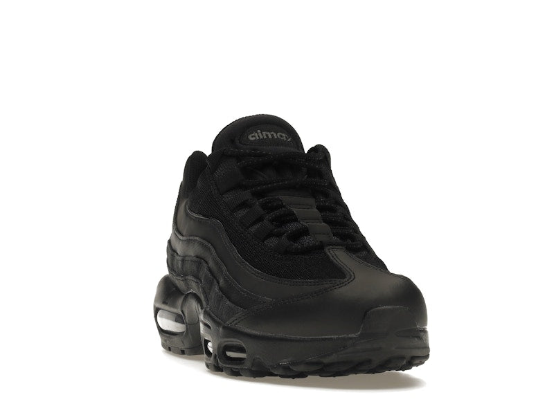 Nike Air Max 95 Essential Triple Black (2020/2023) - Nike - OFFseason 衣服 - CI3705 - 001