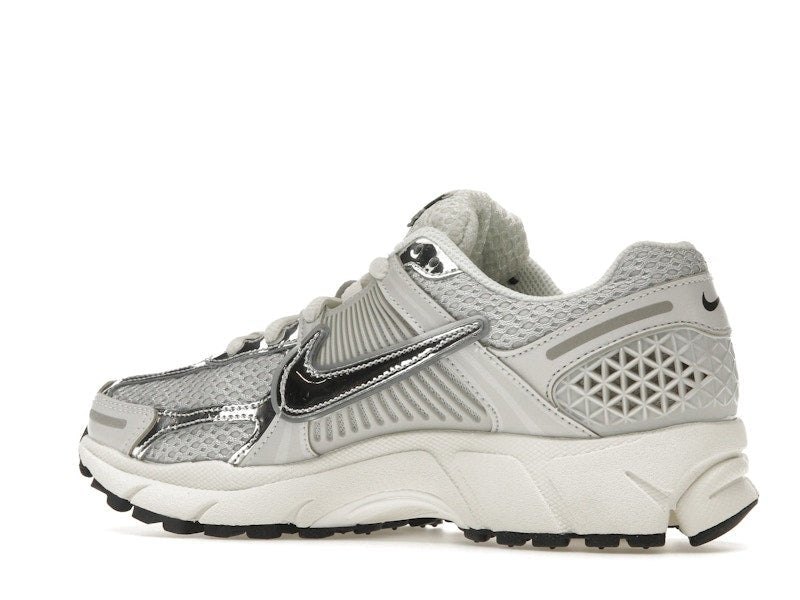 Nike Zoom Vomero 5 Photon Dust Metallic Silver (Women's) - Nike - OFFseason 衣服 - FD0884 - 025